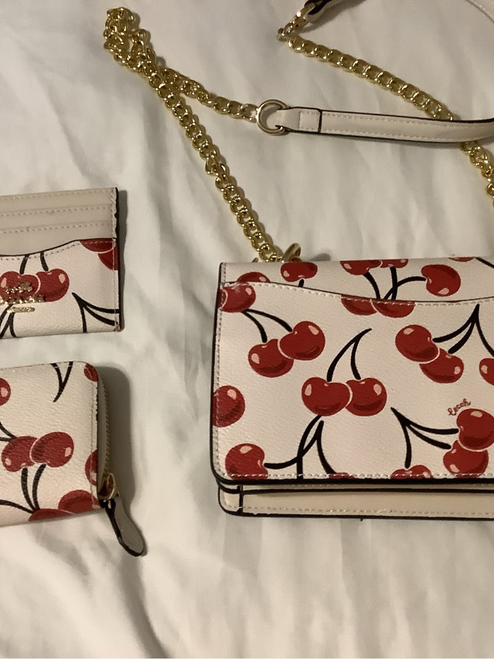 Coach Cream Leather Shoulder Bag & Cherry Print Wallet Set - Red - Picture 8 of 9